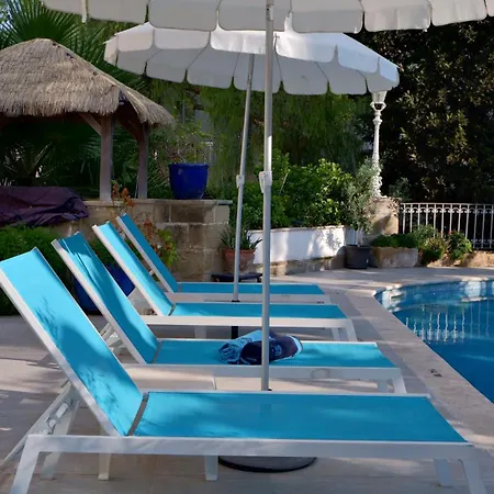 Village Knights Maison d'hôtes