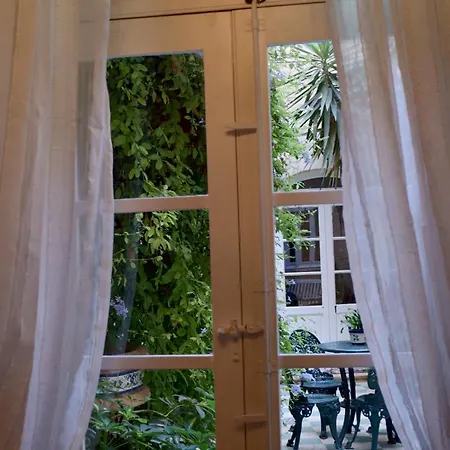 Village Knights Żebbuġ