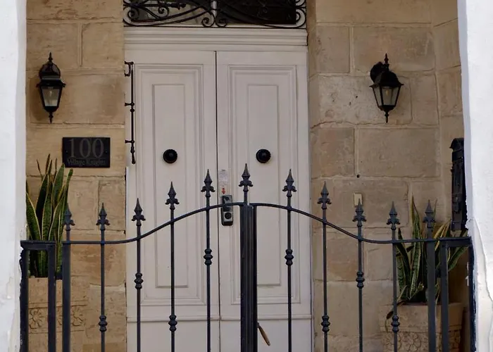 게스트하우스 Village Knights 3*