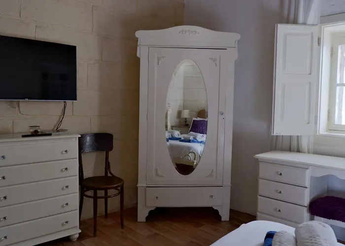 Village Knights 3* Żebbuġ